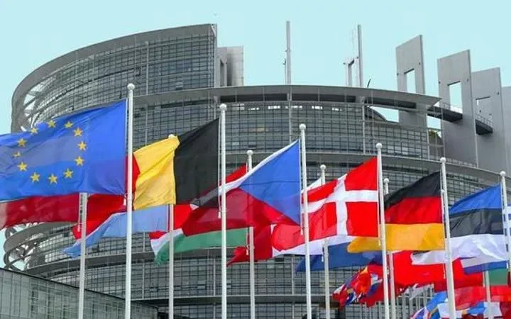 Elezioni europee, l’Italia non è uguale per tutti: ecco i temi che spaccano in due il Paese