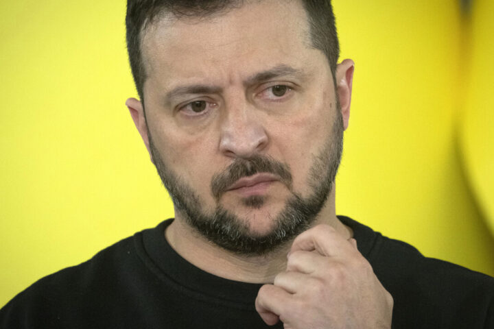 I servizi segreti ucraini hanno sventato un piano russo per assassinare Zelensky