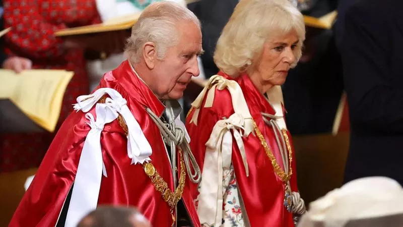 La regina Camilla rinnega le pellicce: “Non le compro più”. La scelta ambientalista in linea con le idee di Re Carlo