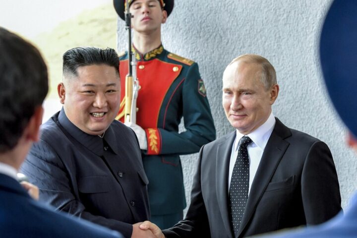 Putin atterra da Kim per ottenere armi e "merce umana" da usare in Ucraina