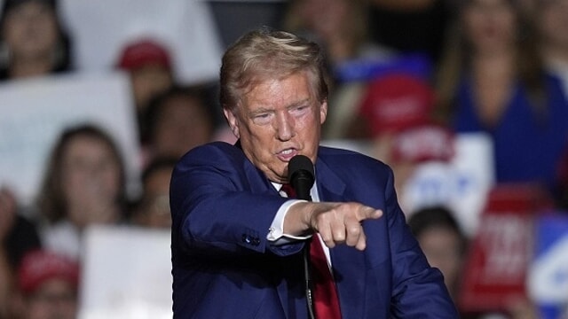 Trump: "Se perdo contro Harris non mi ricandido più"