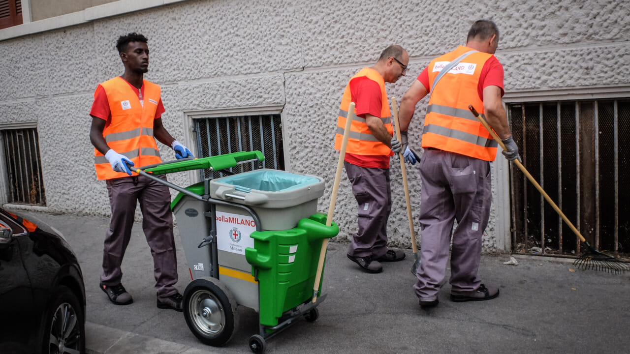 3,8 milioni di stranieri lavorano regolarmente in Italia, 319mila sono pensionati