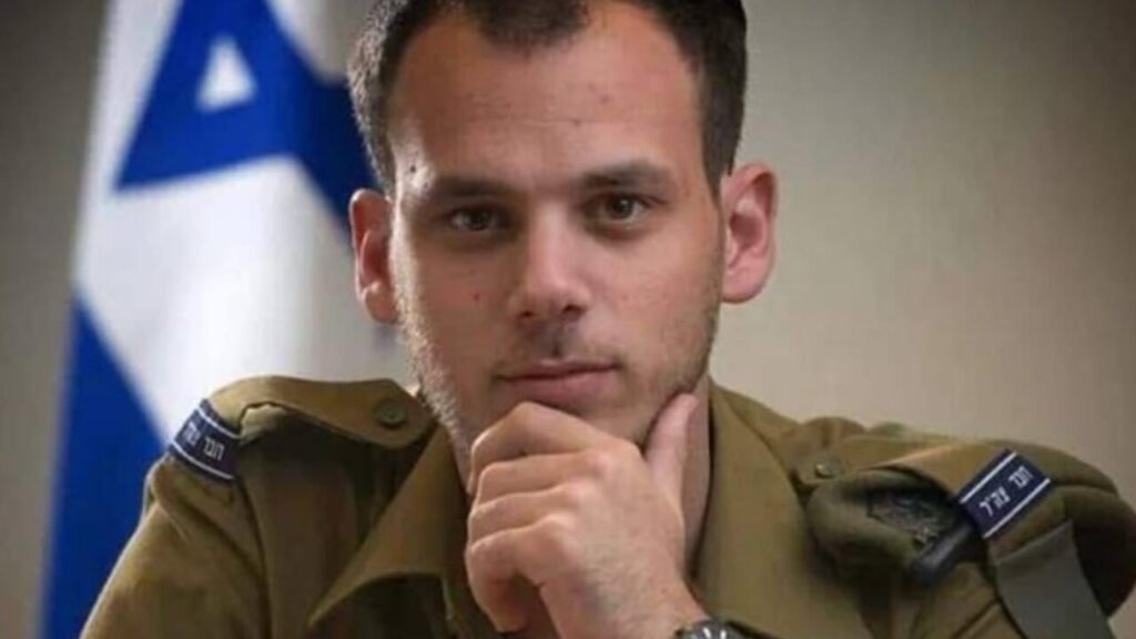 Arrestato il portavoce dell'ufficio di Netanyahu: "È una talpa"