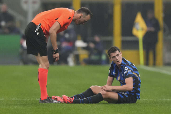 Inter, Pavard out per infortunio: i tempi di recupero