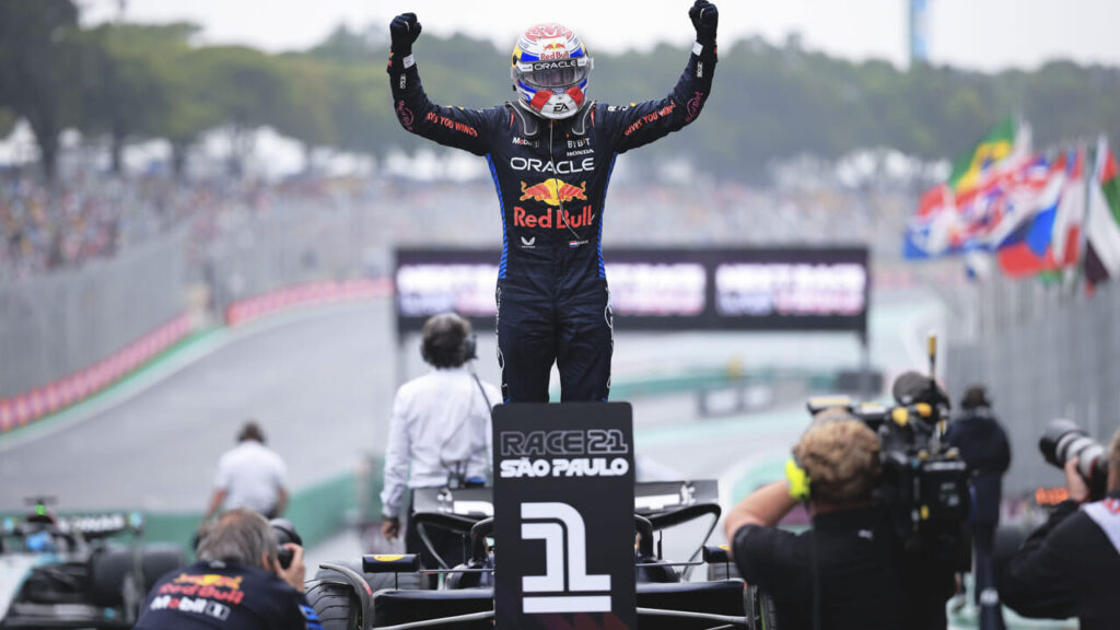 Max Vestappen vince un epico e pazzo Gp del Brasile: l'olandese ipoteca il titolo -- Max Vestappen vince un epico e pazzo Gp del Brasile: l'olandese ipoteca il titolo