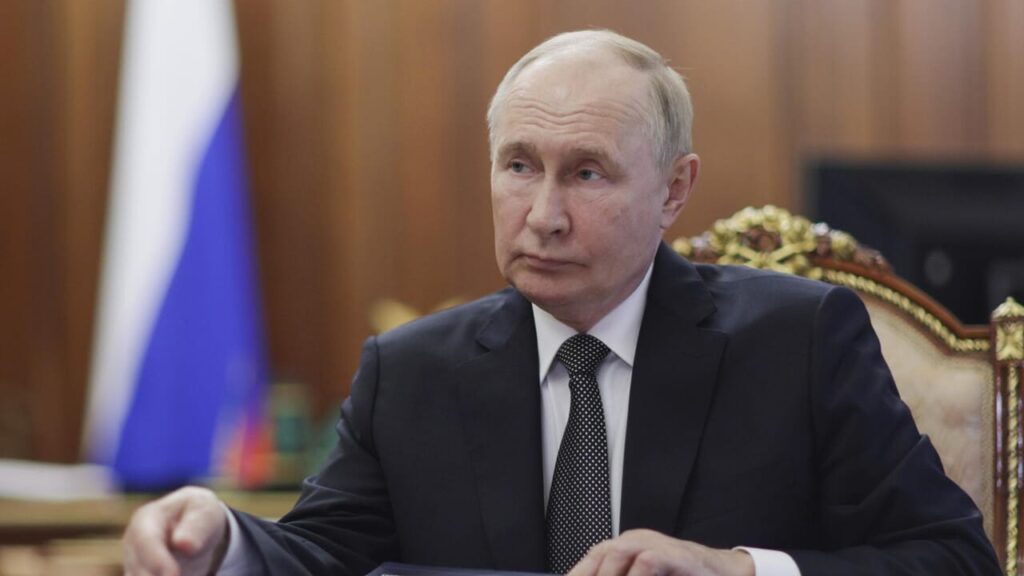 Putin firma la nuova dottrina nucleare: cosa significa e cosa minaccia