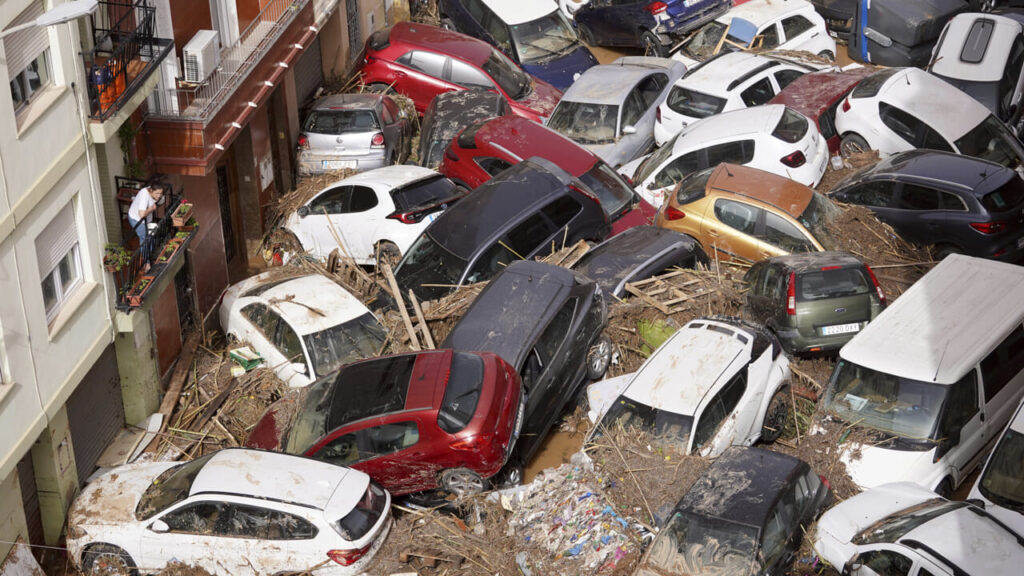 Vi spiego l'alluvione di Valencia (oltre 158 morti) e il vero problema nascosto da chi dà la colpa solo al clima -- Vi spiego l'alluvione di Valencia (oltre 158 morti) e il vero problema nascosto da chi dà la colpa solo al clima