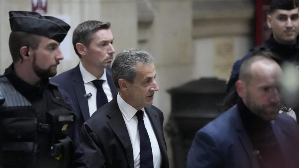 L'ex presidente francese Nicolas Sarkozy condannato per corruzione