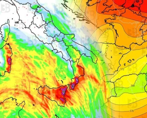 Arriva il ciclone mediterraneo, dopo il gelo i temporali: le regioni più colpite