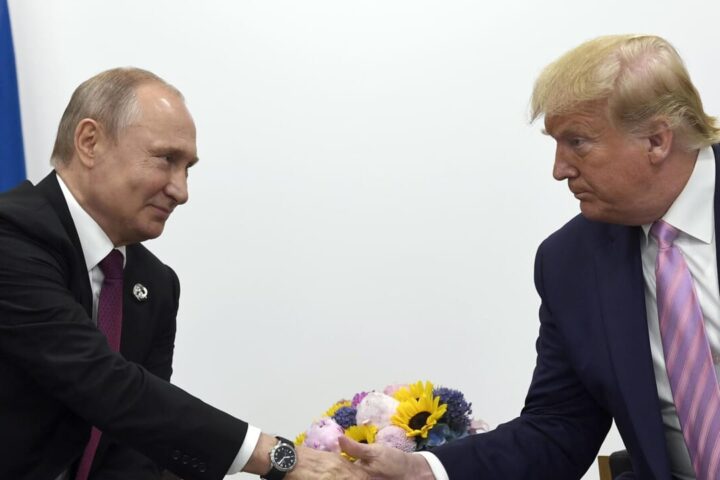 La Russia sminuisce la minaccia di dazi di Trump: "Niente di nuovo"