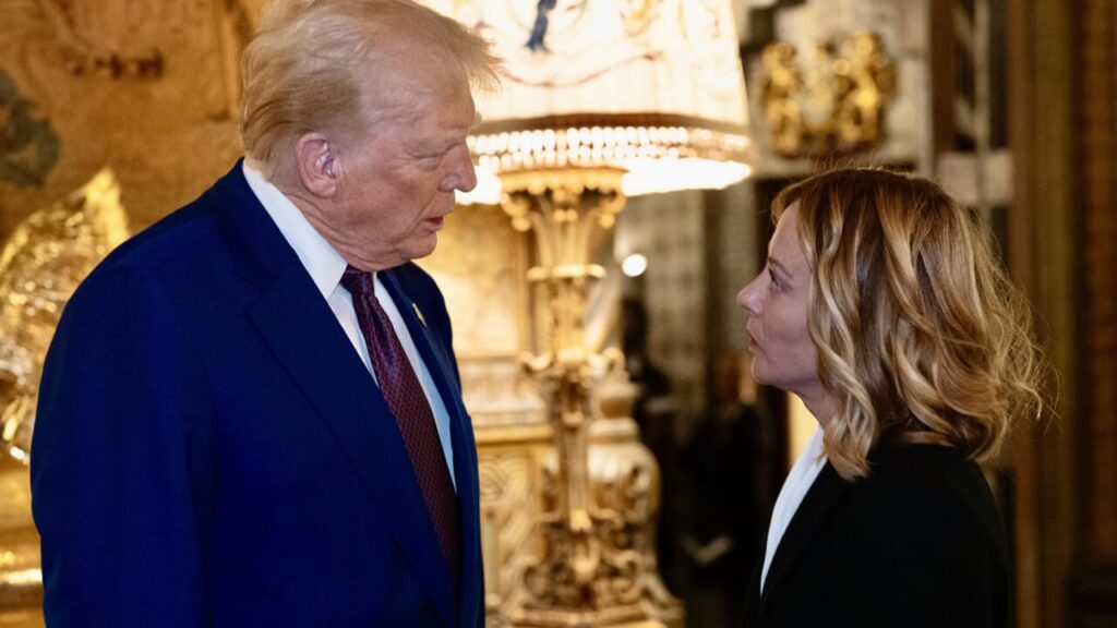 Meloni vola da Trump e si prende la scena: unica premier europea alla cerimonia di insediamento