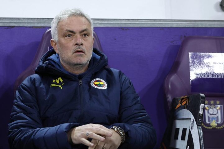 Il Galatasaray accusa Mourinho di razzismo: "Lo denunciamo"