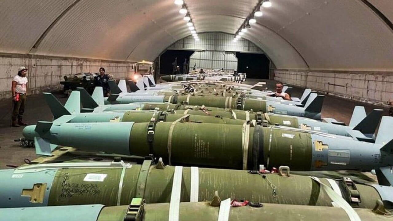 Le bombe 'estreme' di Trump a Netanyahu: "Finiremo il lavoro con l'Iran"