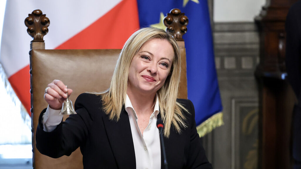 Meloni e le prove di dialogo con i giudici: "Serve un sano confronto"