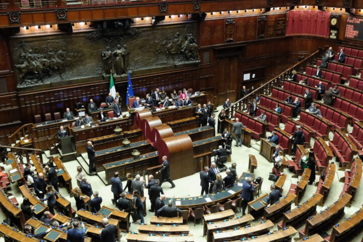 Test antidroga per giudici e medici, facoltativo per i politici