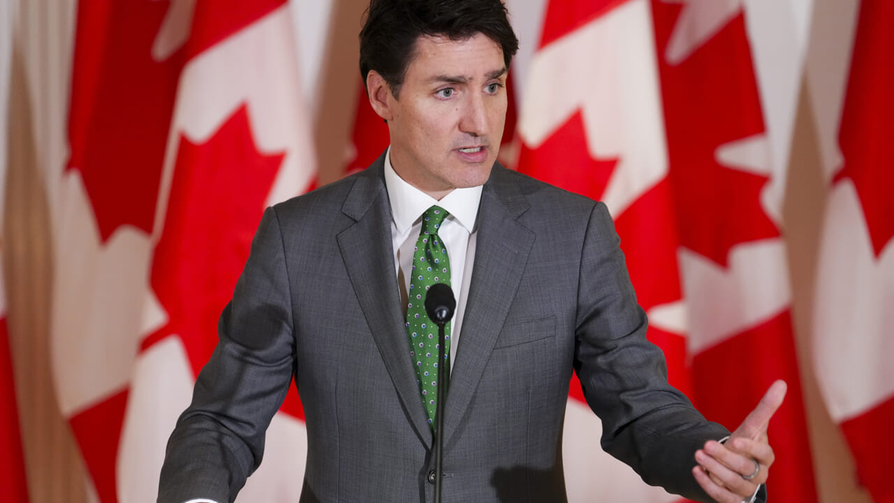 Trump bastona Canada e Messico: dazi del 50% su acciaio e alluminio