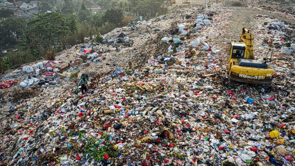 Un uomo vuole acquistare una discarica per recuperare 700 milioni di euro di bitcoin