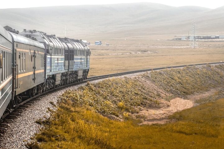 Gruppo di separatisti sequestra 400 passeggeri di un treno: "Uccideremo gli ostaggi se l'esercito ci attacca"