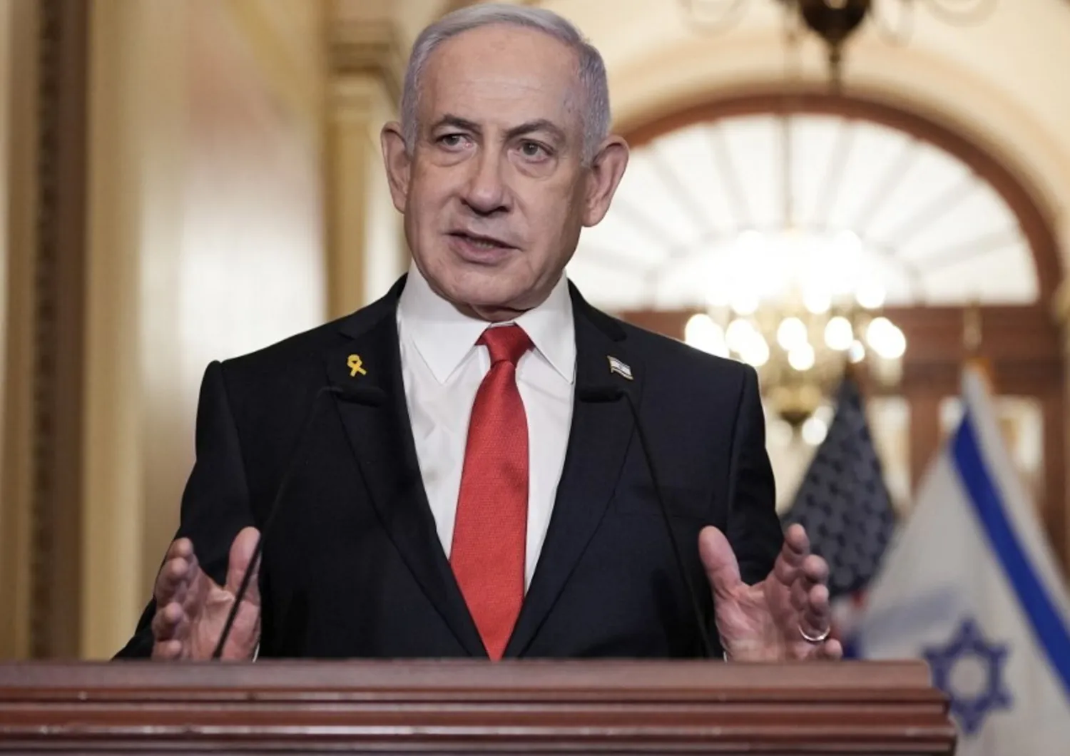 Netanyahu rivendica i bombardamenti a Gaza: “Funzionano, Hamas si arrenda, poi attueremo il piano Trump”
