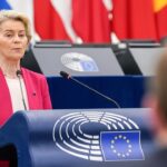 Von der Leyen: "Putin è un vicino ostile, ora la pace con la forza. È il momento di riarmarsi"