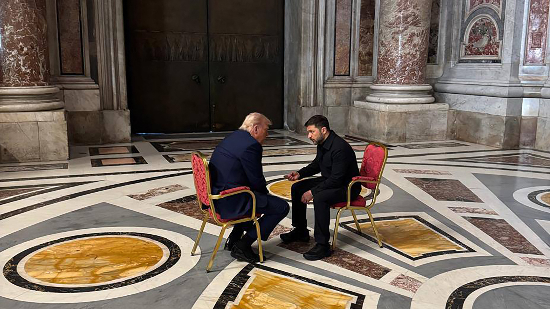 Zelenski dice que su reunión con Trump podría ser "histórica" si consiguen los resultados