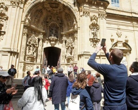 El mal tiempo y el puente de mayo se dejan notar en las reservas para Semana Santa de Gipuzkoa