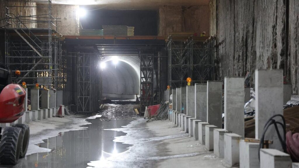 Finaliza la excavación del túnel del Topo entre Galtzaraborda y Altza, que abrirá la línea en 2026