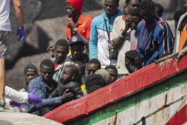 L’Ue presenta la lista dei Paesi sicuri per rimpatriare i migranti: ci sono Egitto, Bangladesh e Tunisia