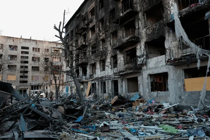 Raid russo su Kiev: nove morti e decine di feriti, tra cui sei bambini