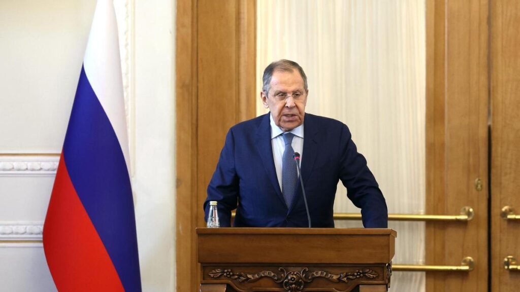 Rusia ve "indispensable" el reconocimiento de Crimea y el Donbás como regiones rusas para lograr un acuerdo