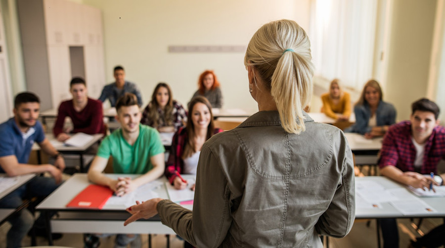 Scuola, errore alla prova del concorso Pnrr2: migliaia di docenti riconvocati per rifare un quesito