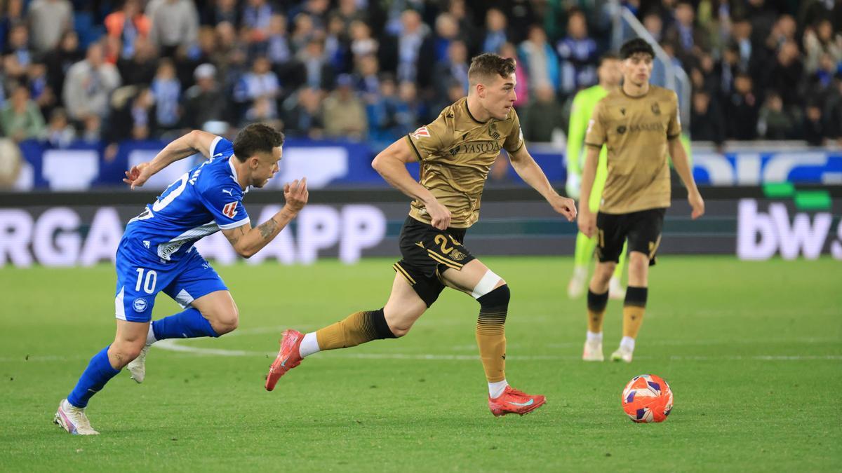 Una floja de la Real se aleja de Europa ante el Alavés (1-0)