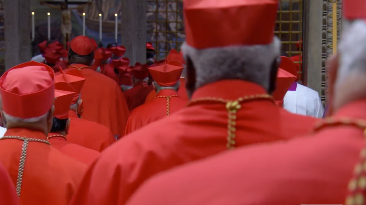 Conclave, fumata nera per la prima votazione in Sistina. Le ipotesi sul ritardo