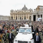 Mosca smentisce vertice in Vaticano, ma lo scambio di prigionieri resta l’unico spiraglio tra Russia e Ucraina