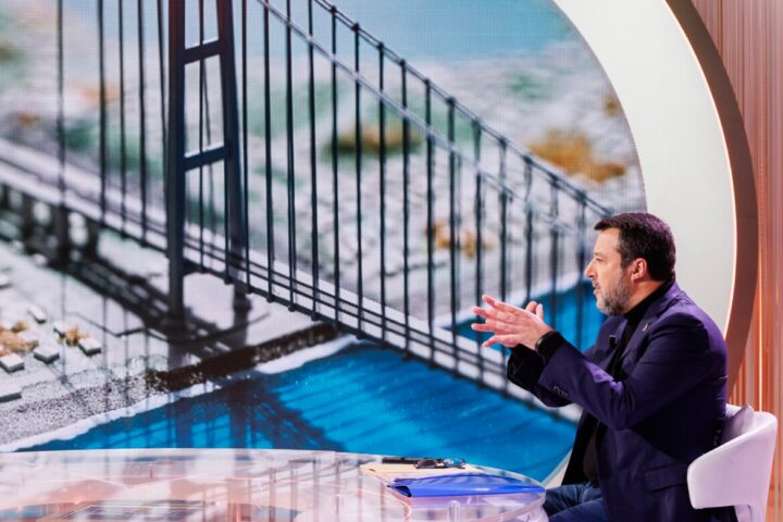 Ponte sullo stretto, Salvini vuole solo la sua antimafia