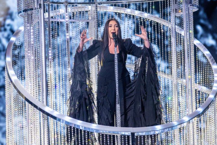 Tensione all'Eurovision 2025: proteste e tentativo di irruzione durante l'esibizione di Israele