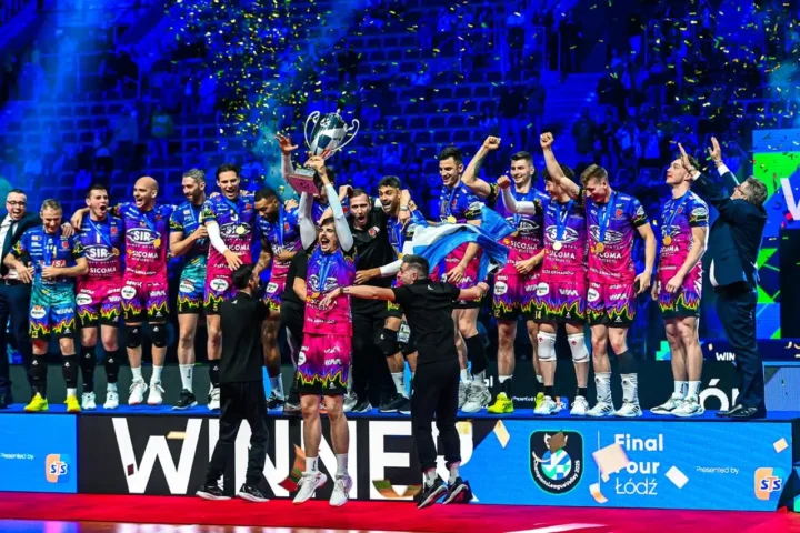Una fantastica Sir Volley Perugia esulta, la Champions è finalmente sua