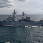 La Russia accompagna per la prima volta navi-ombrello nel Canale della Manica con nave militare