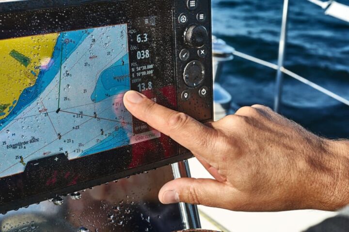 La Russia interferisce con i segnali GPS nel Mar Baltico: cresce la preoccupazione in Europa