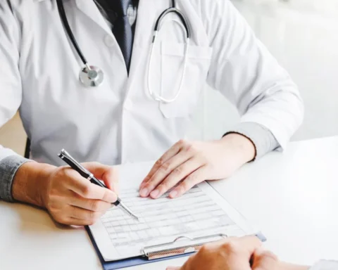 Medici di famiglia: una crisi ignorata dietro una riforma che non convince