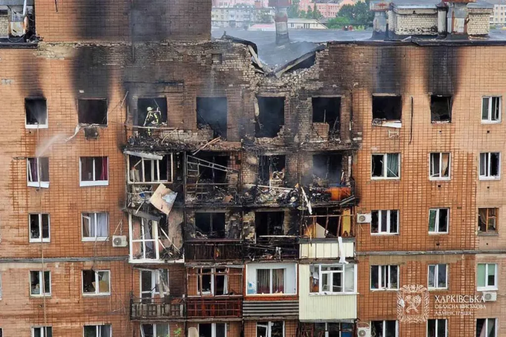Pioggia di droni e missili su Kharkiv: 3 morti e 22 feriti, tra cui un neonato