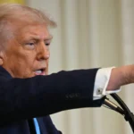 Trump ha annunciato un nuovo divieto d'ingresso per cittadini di 12 Paesi: "Proteggiamo l'America dai terroristi stranieri"