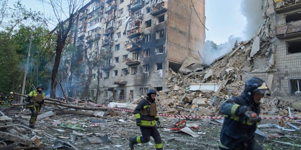 A Kiev, 15 vittime in un massiccio attacco russo con missili e droni