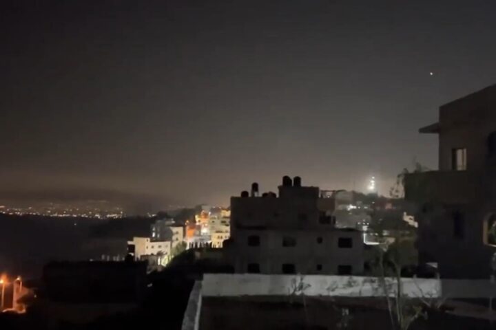 A Ramallah, rifugio nei guardaroba con peluche e Pringles contro i missili