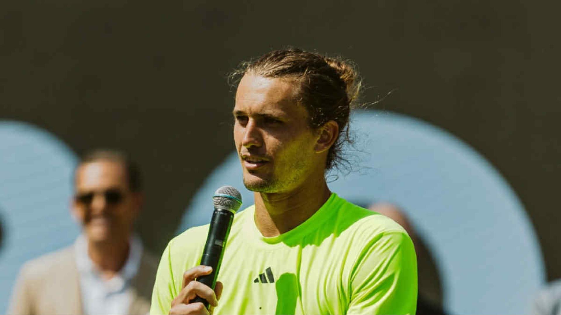 Alexander Zverev brinca con Fritz: "Sono stanco di te. Non voglio più vederti."