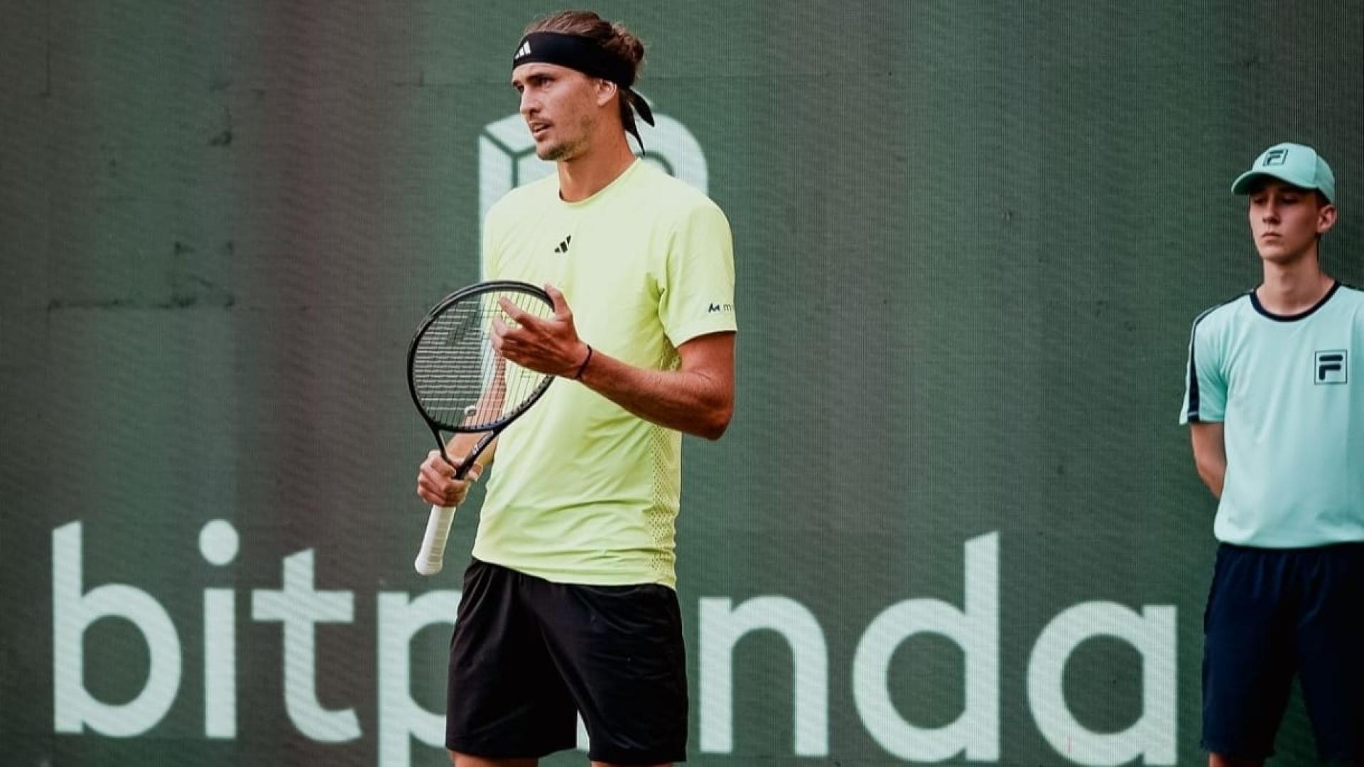 Alexander Zverev rivela la causa del malessere durante il match contro Cobolli