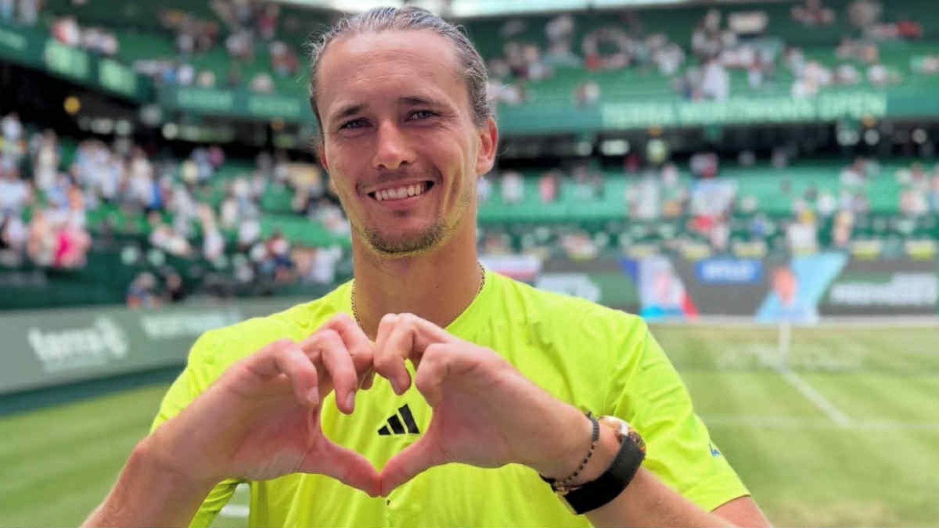 Atp Halle - Zverev supera Sonego in rimonta. Gauff fuori a Berlino