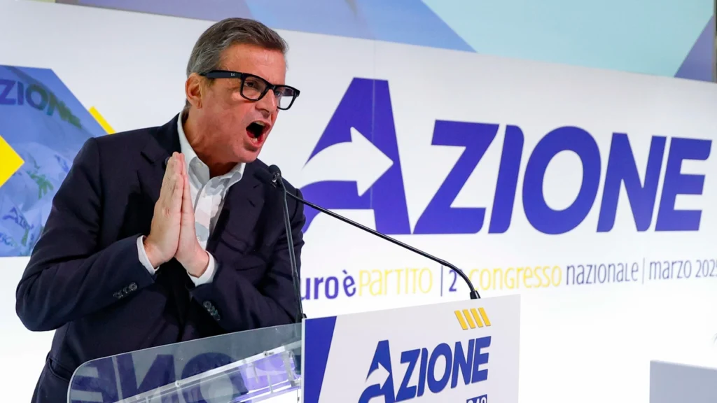 Calenda assicura: rimango al centro, ma la maggioranza avrà difficoltà