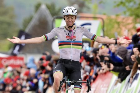 DIRETTA GIRO DEL DELFINATO 2025: Tadej Pogacar trionfa nella 7^ tappa, sempre più giallo! 14 giugno