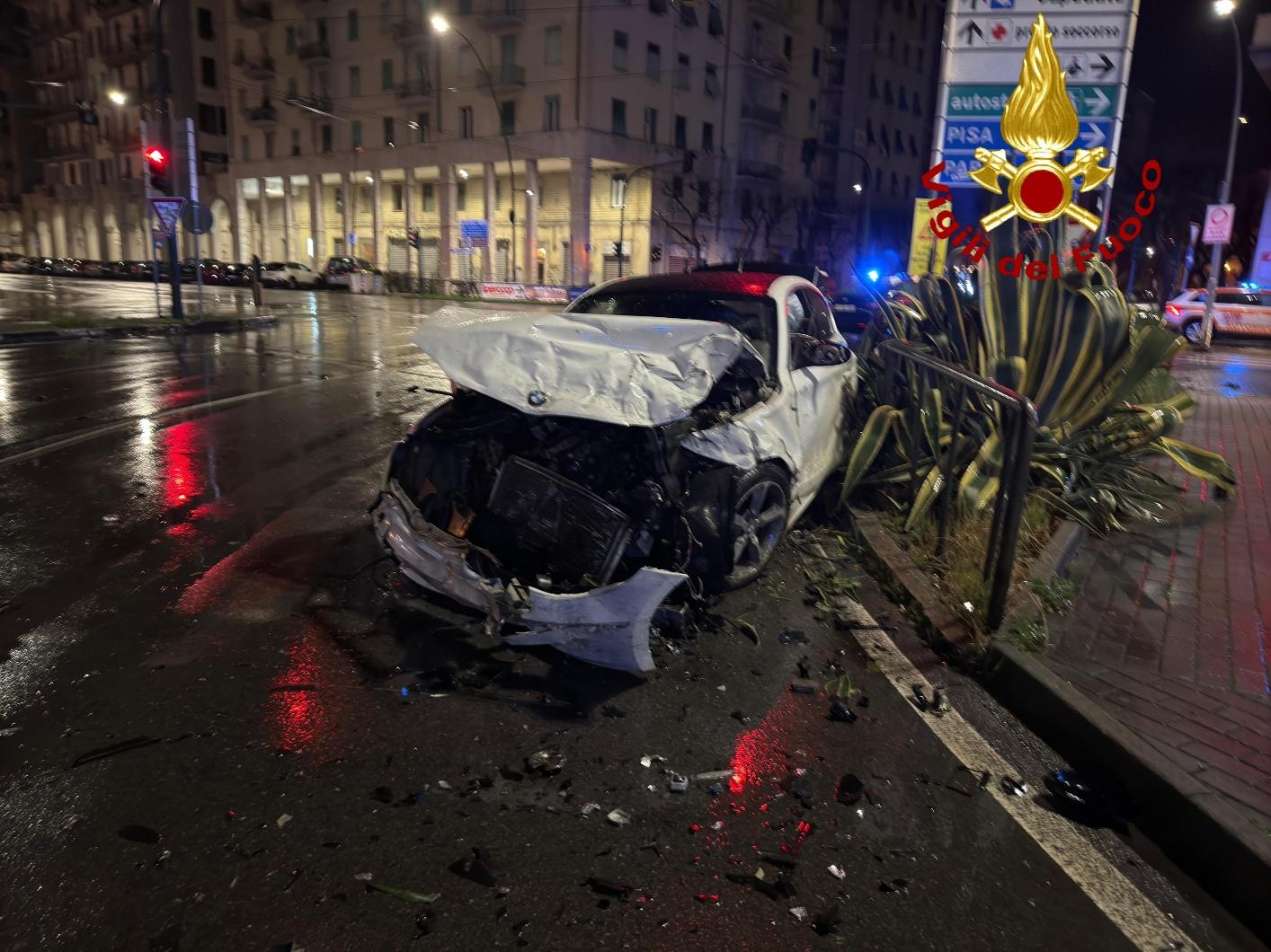 ‘Eseguito un sorpasso col rosso a 120 km/h’. Incidente letale in viale Italia